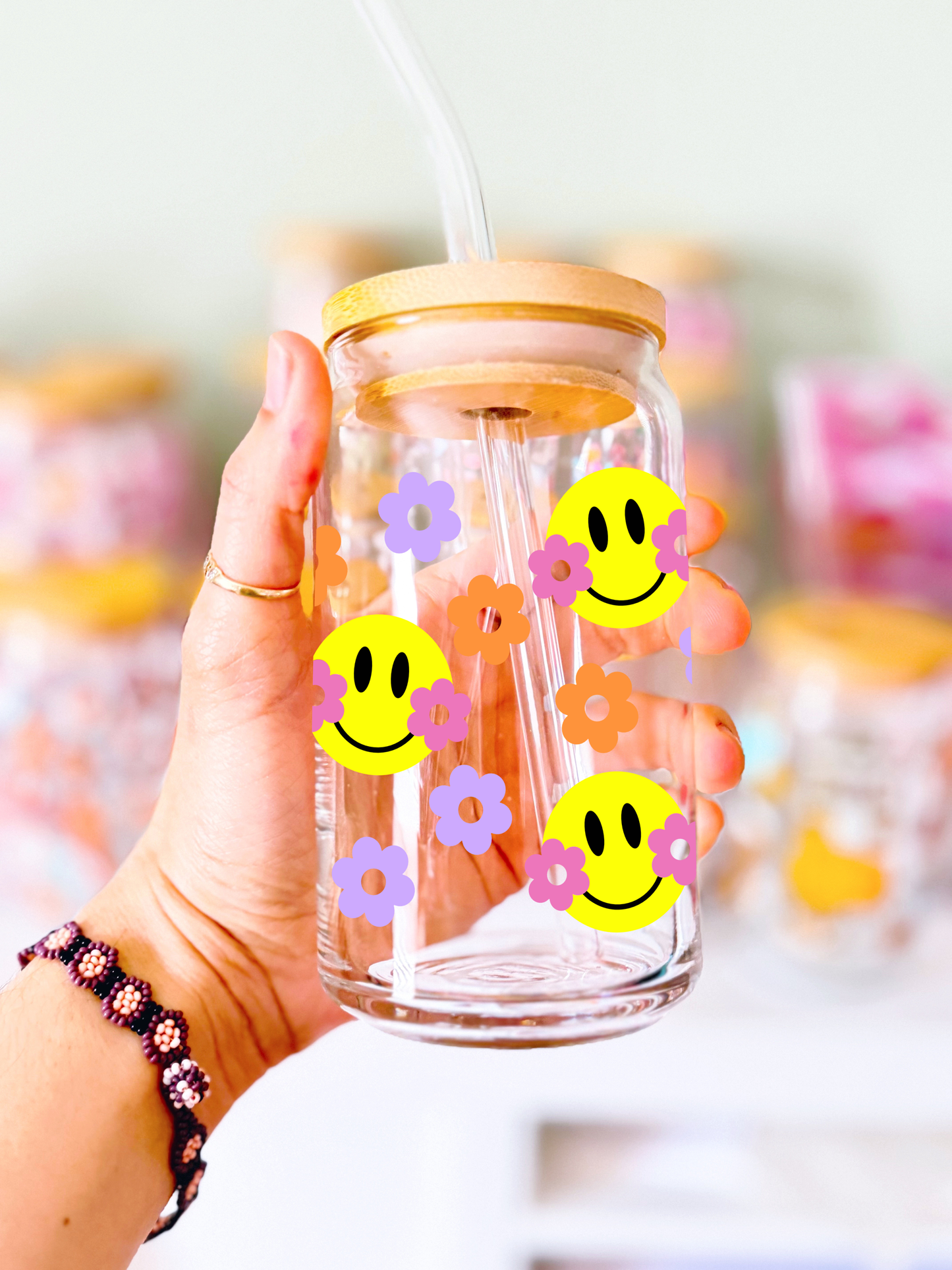 Daisy Cheeks Smiley Face Glass Can
