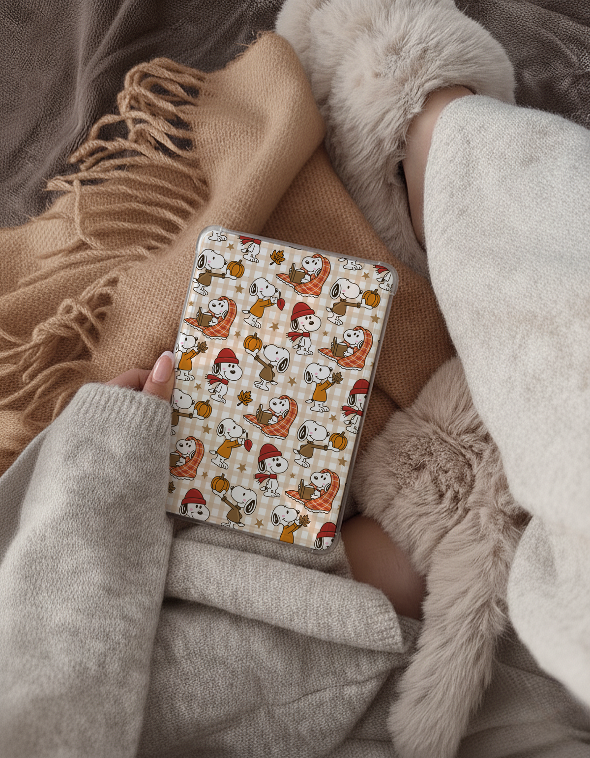 Fall Snoopy | Kindle Insert | Decorative Insert for Kindle Basic & Kindle Paperwhite & More